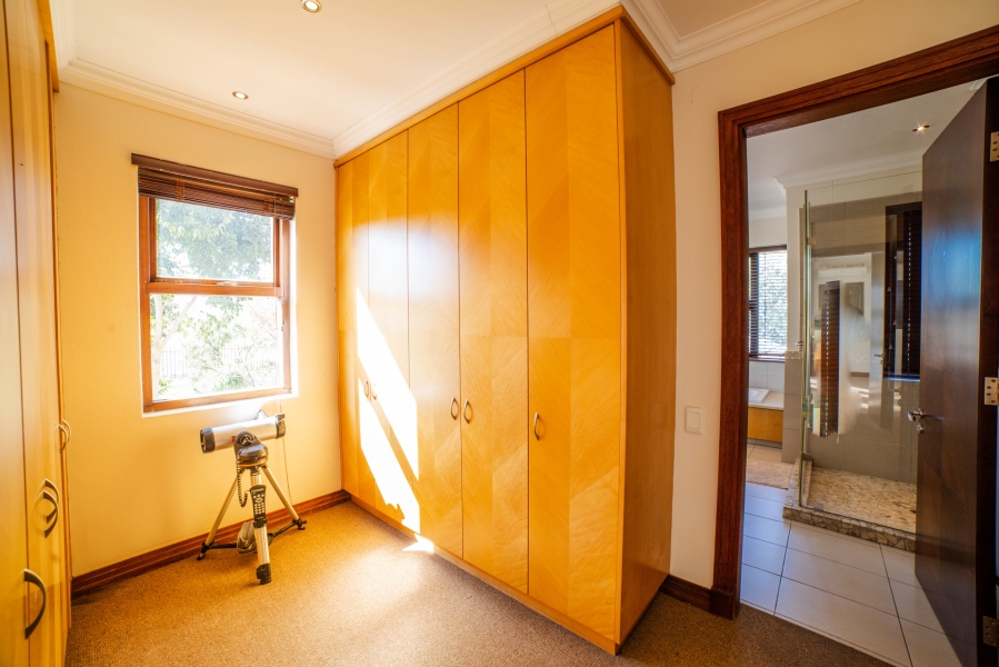 7 Bedroom Property for Sale in Saddlebrook Estate Gauteng