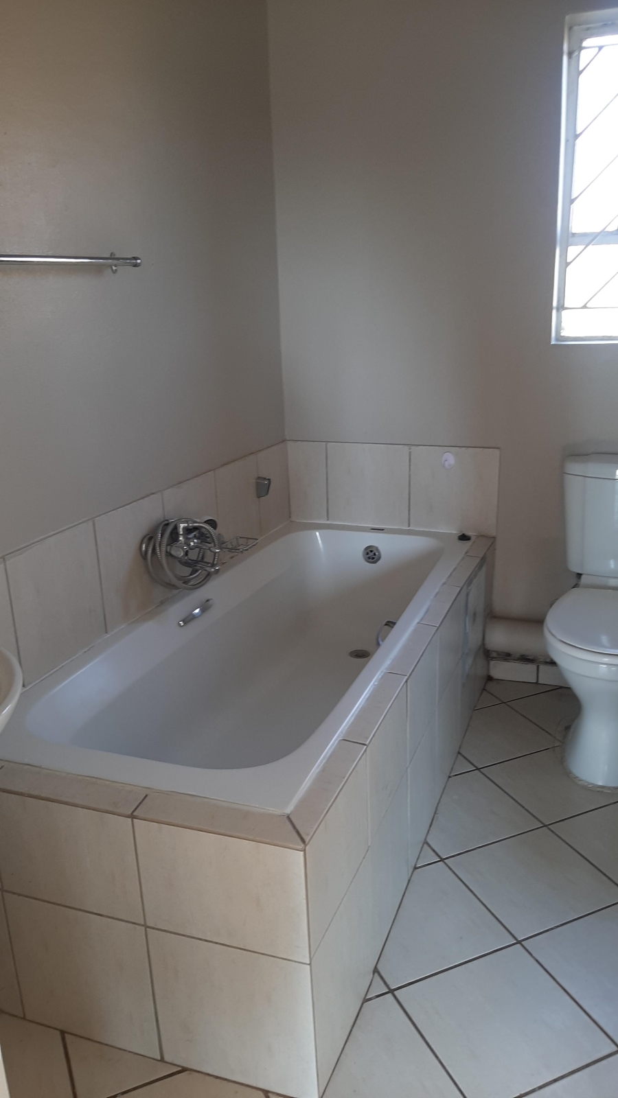 2 Bedroom Property for Sale in Protea Glen Gauteng