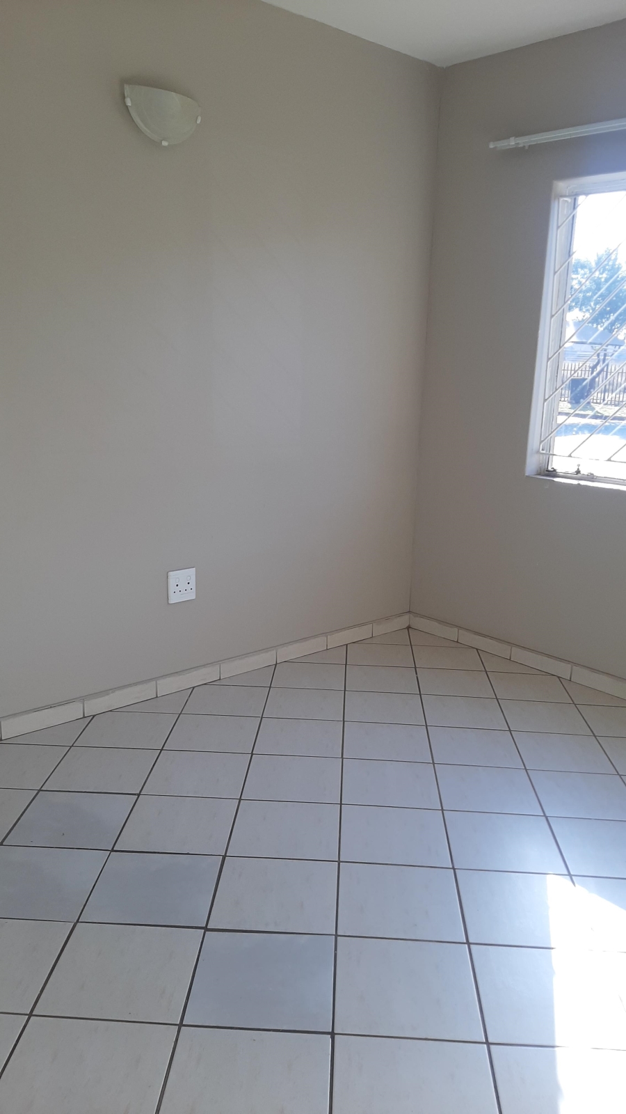 2 Bedroom Property for Sale in Protea Glen Gauteng