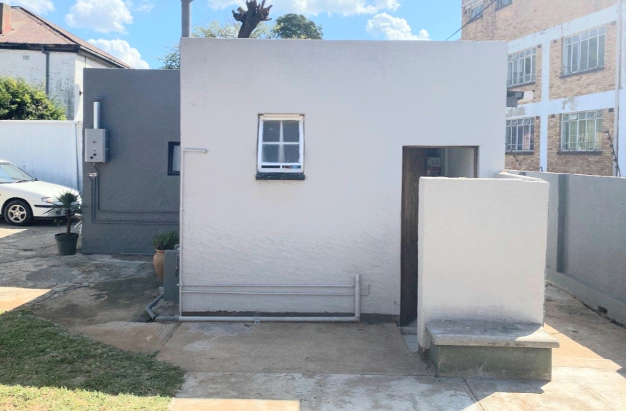 9 Bedroom Property for Sale in Orange Grove Gauteng
