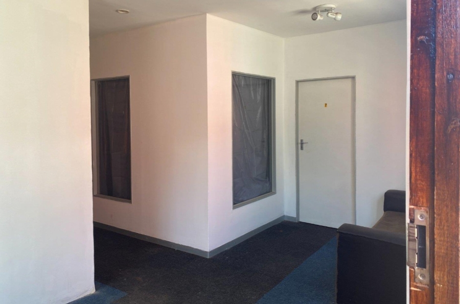9 Bedroom Property for Sale in Orange Grove Gauteng
