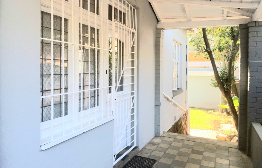 6 Bedroom Property for Sale in Orange Grove Gauteng