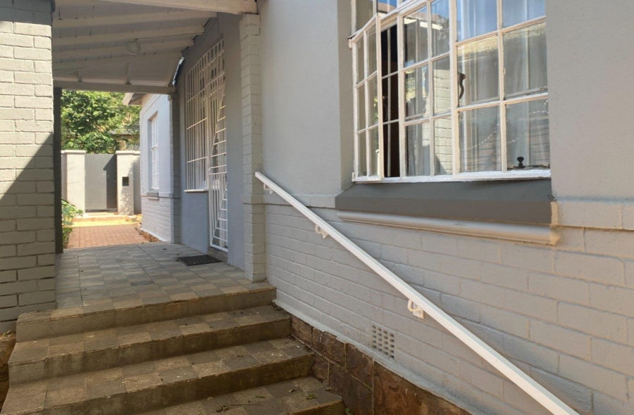 6 Bedroom Property for Sale in Orange Grove Gauteng