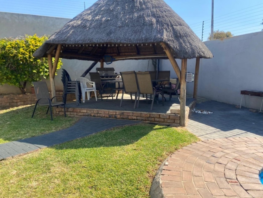 3 Bedroom Property for Sale in Risana Gauteng