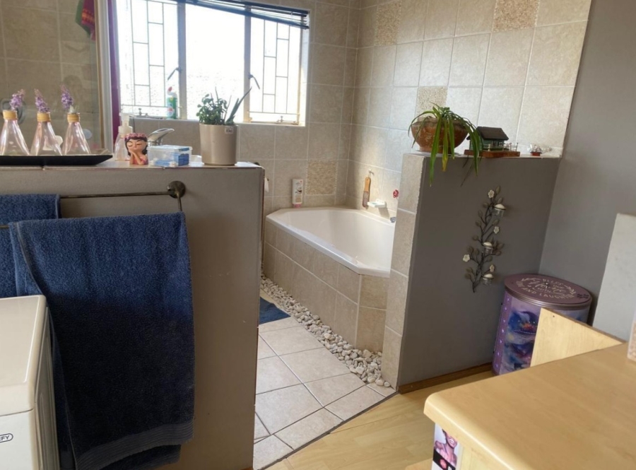 3 Bedroom Property for Sale in Risana Gauteng