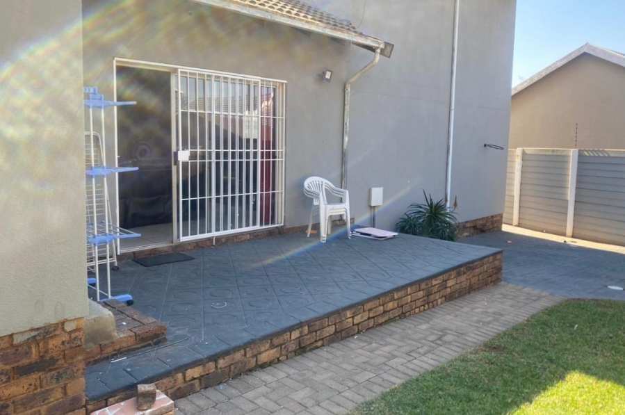 3 Bedroom Property for Sale in Risana Gauteng