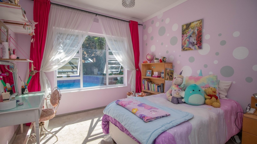 5 Bedroom Property for Sale in Alphen Park Gauteng