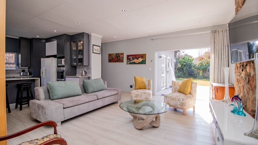5 Bedroom Property for Sale in Alphen Park Gauteng