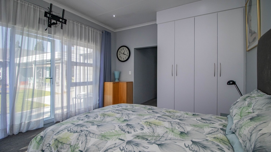 5 Bedroom Property for Sale in Alphen Park Gauteng