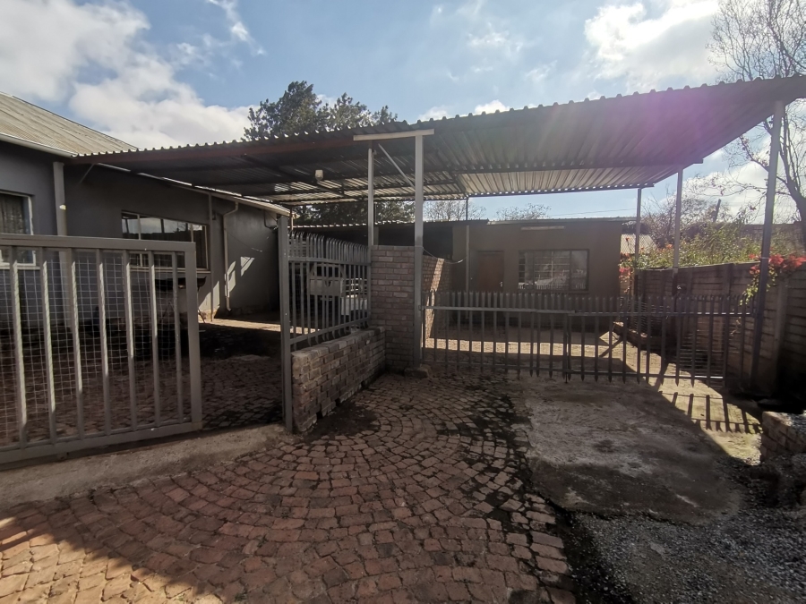 10 Bedroom Property for Sale in Anzac Gauteng