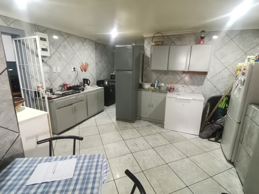 10 Bedroom Property for Sale in Anzac Gauteng