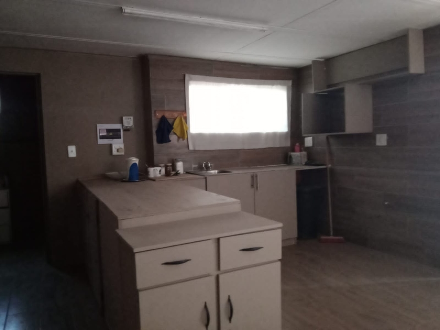 10 Bedroom Property for Sale in Anzac Gauteng