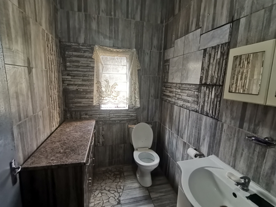 10 Bedroom Property for Sale in Anzac Gauteng