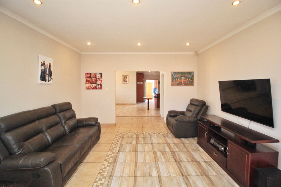 4 Bedroom Property for Sale in Sunnyridge Gauteng