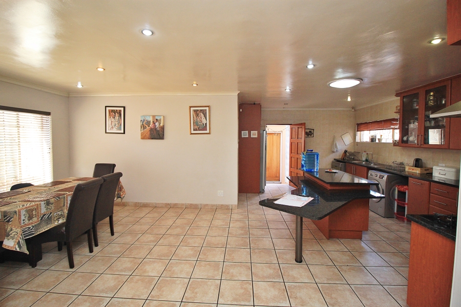 4 Bedroom Property for Sale in Sunnyridge Gauteng