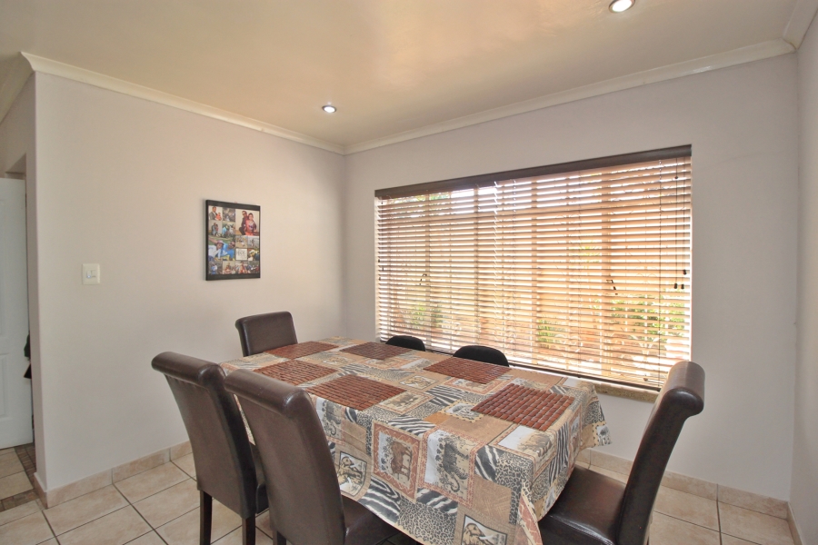 4 Bedroom Property for Sale in Sunnyridge Gauteng