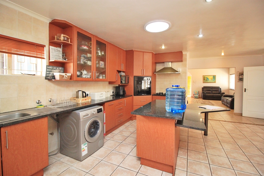 4 Bedroom Property for Sale in Sunnyridge Gauteng