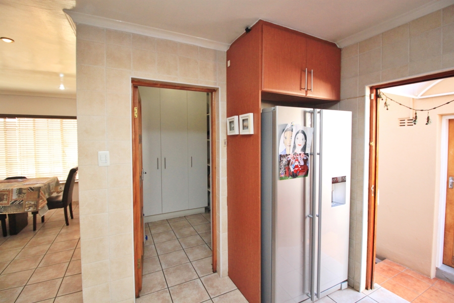 4 Bedroom Property for Sale in Sunnyridge Gauteng
