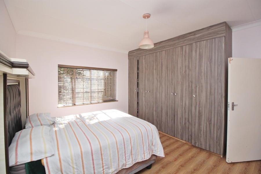 4 Bedroom Property for Sale in Sunnyridge Gauteng