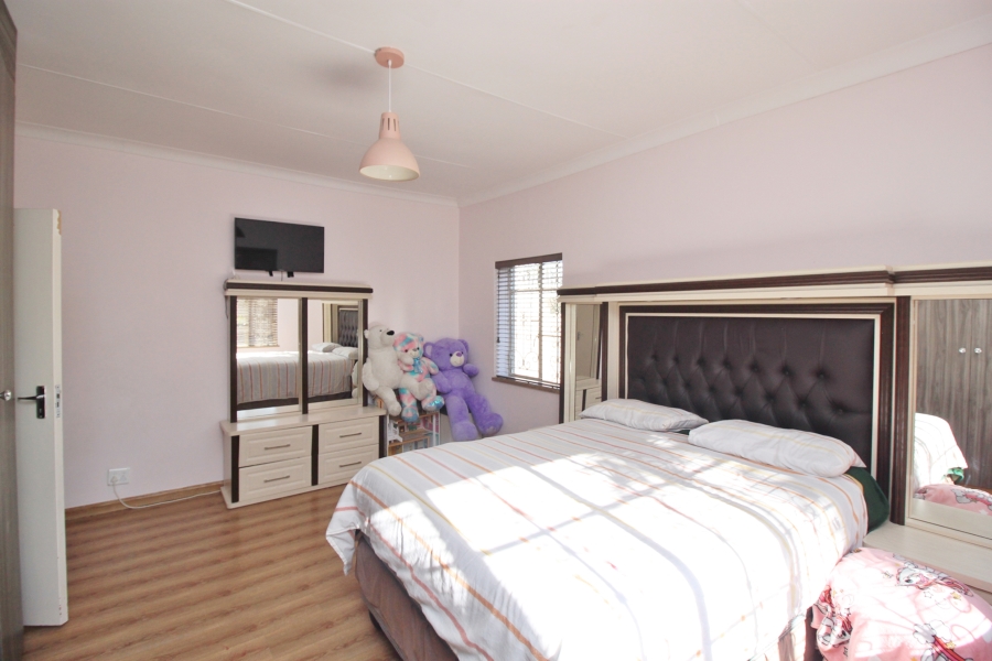 4 Bedroom Property for Sale in Sunnyridge Gauteng
