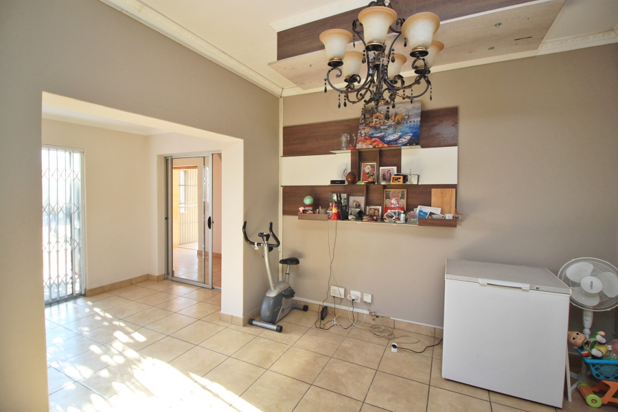 4 Bedroom Property for Sale in Sunnyridge Gauteng