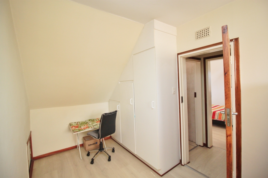 4 Bedroom Property for Sale in Sunnyridge Gauteng