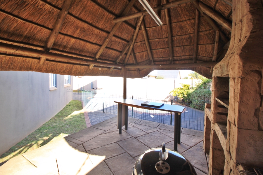 4 Bedroom Property for Sale in Sunnyridge Gauteng
