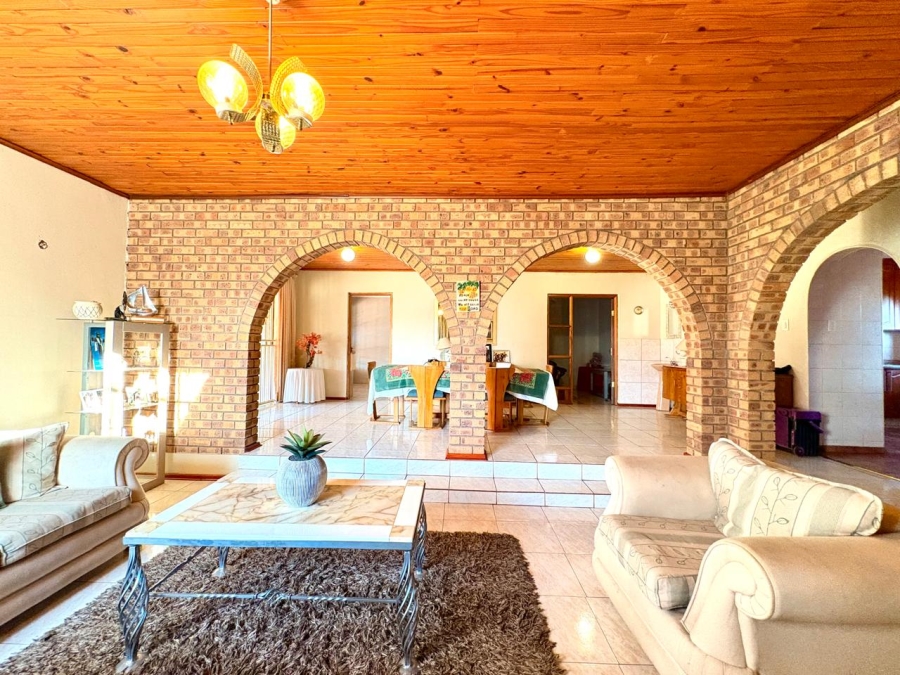 4 Bedroom Property for Sale in Dersley Gauteng