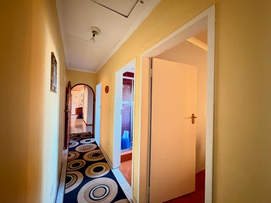 4 Bedroom Property for Sale in Dersley Gauteng