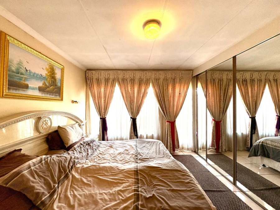 4 Bedroom Property for Sale in Dersley Gauteng