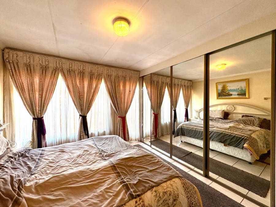 4 Bedroom Property for Sale in Dersley Gauteng