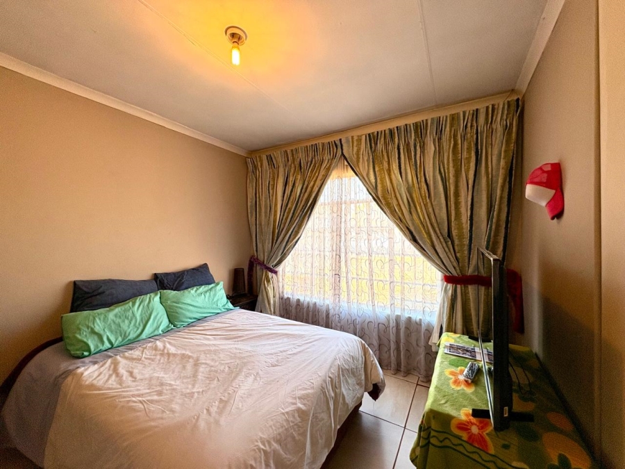 4 Bedroom Property for Sale in Dersley Gauteng