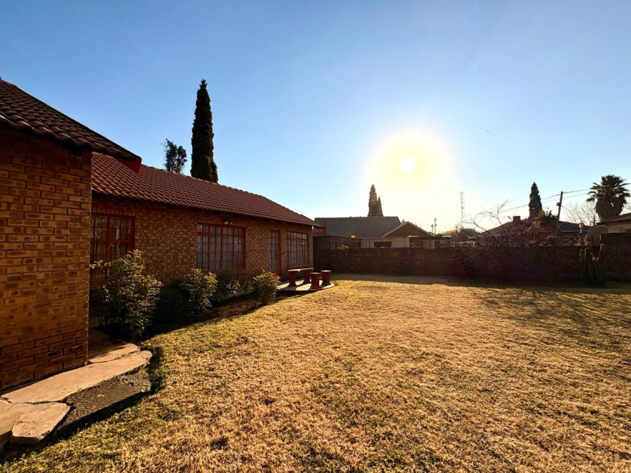 4 Bedroom Property for Sale in Dersley Gauteng