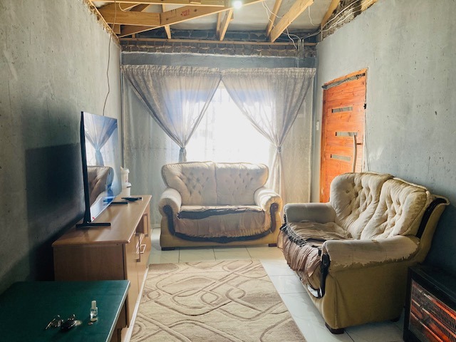 2 Bedroom Property for Sale in Kwa Thema Gauteng