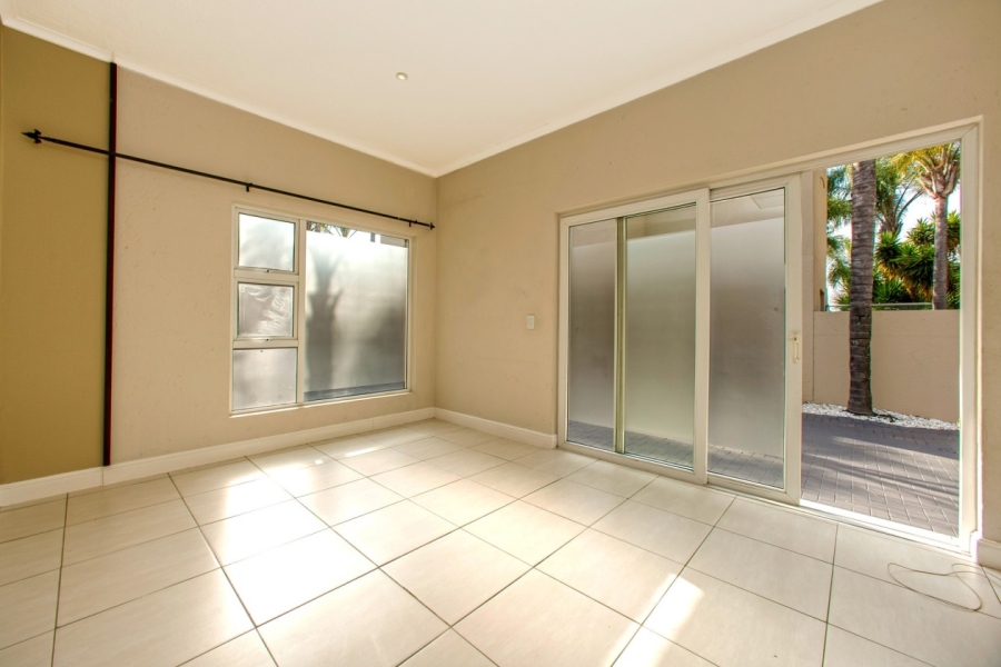 To Let 5 Bedroom Property for Rent in Dainfern Golf Estate Gauteng