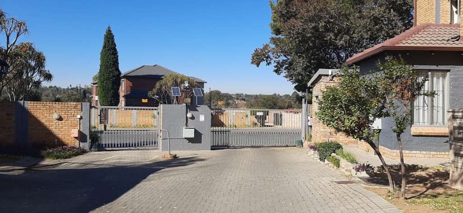 2 Bedroom Property for Sale in Birchleigh Gauteng