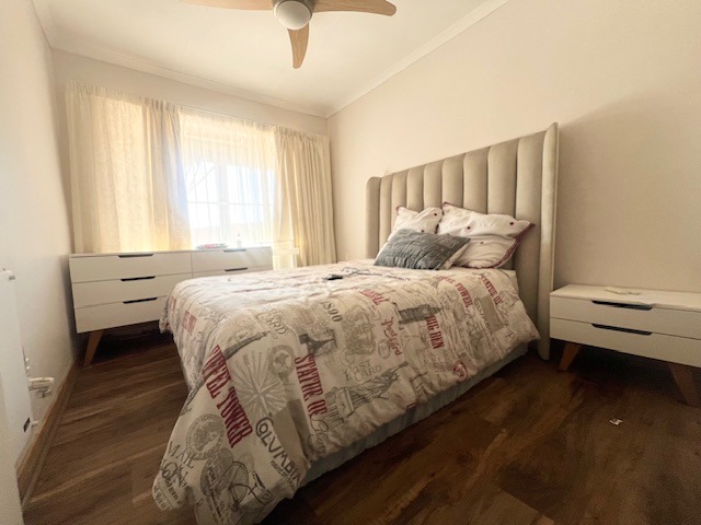 5 Bedroom Property for Sale in Alberante Gauteng