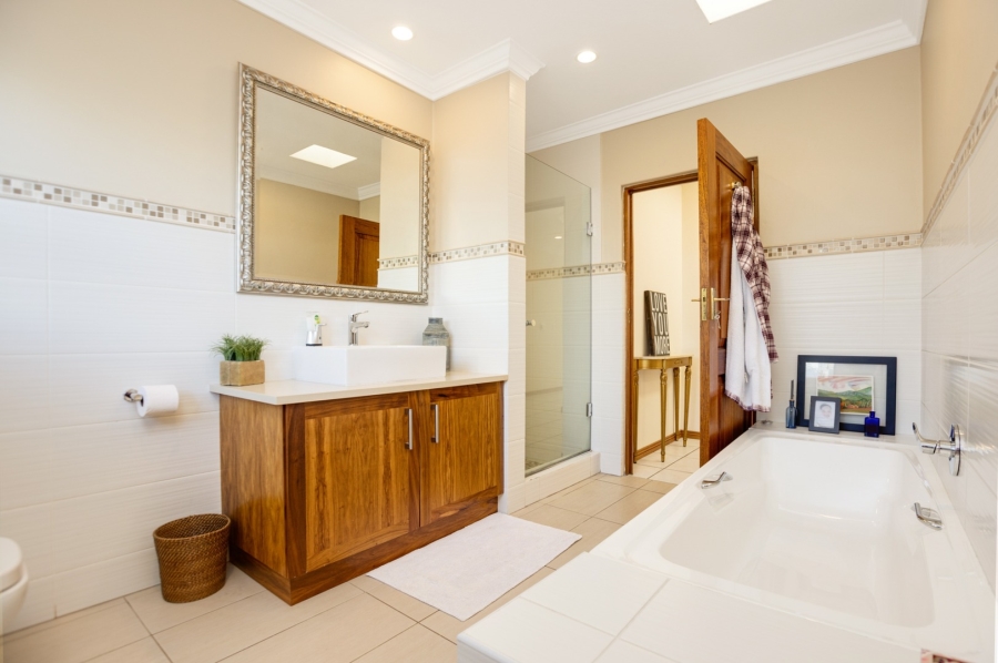 4 Bedroom Property for Sale in Dainfern Golf Estate Gauteng