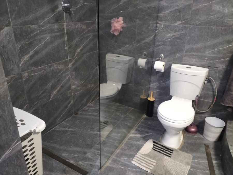 2 Bedroom Property for Sale in Beyers Park Gauteng