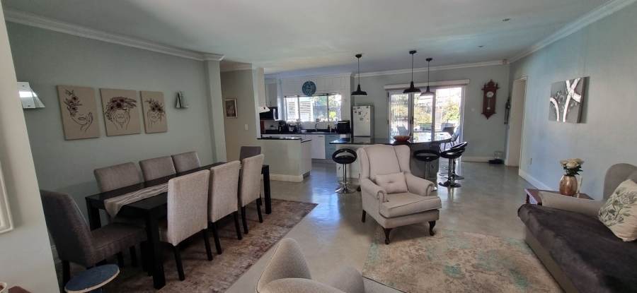 4 Bedroom Property for Sale in Brackendowns Gauteng