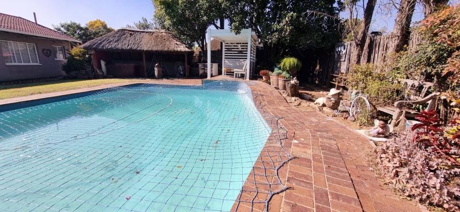 4 Bedroom Property for Sale in Brackendowns Gauteng