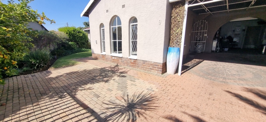 4 Bedroom Property for Sale in Brackendowns Gauteng