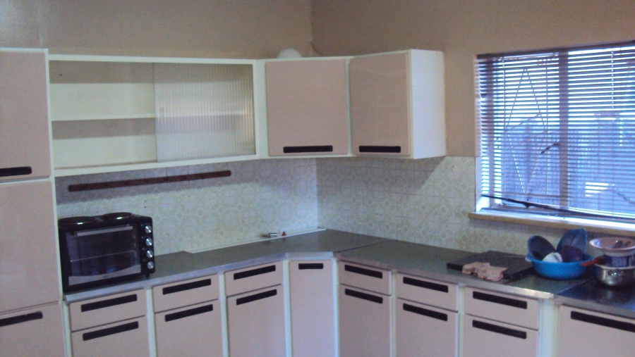 5 Bedroom Property for Sale in Kempton Park Ext 2 Gauteng