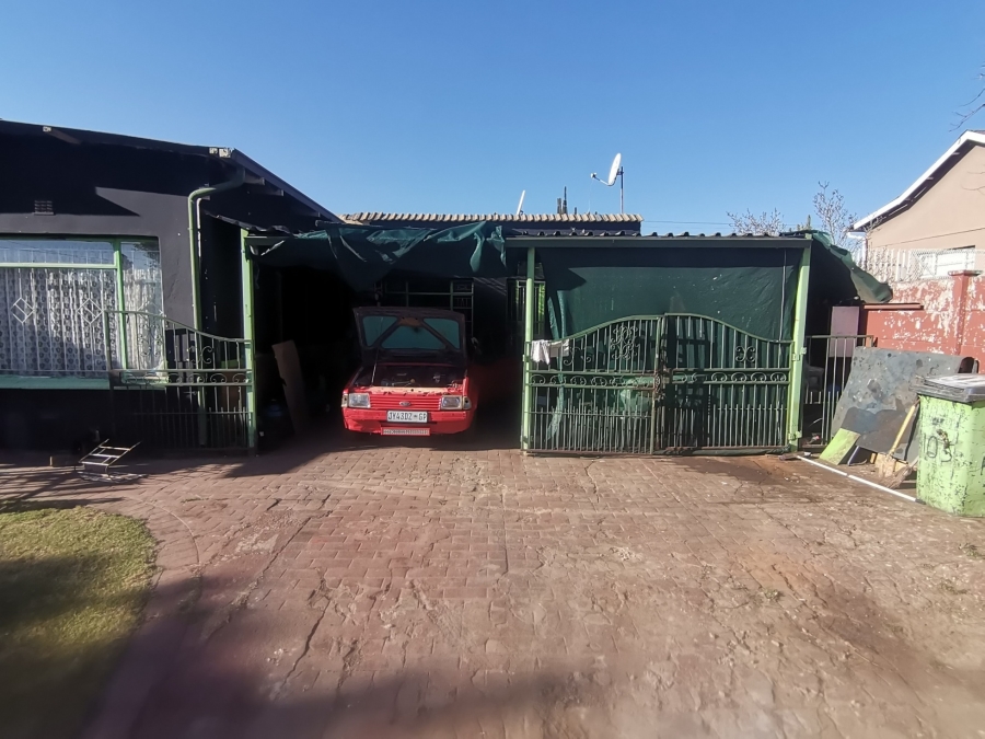 4 Bedroom Property for Sale in Anzac Gauteng