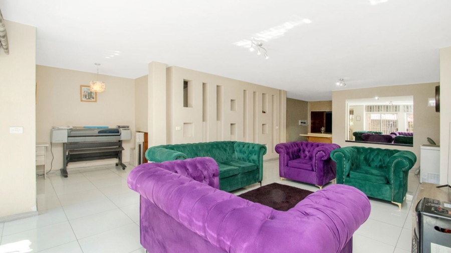 3 Bedroom Property for Sale in Atholl Gardens Gauteng
