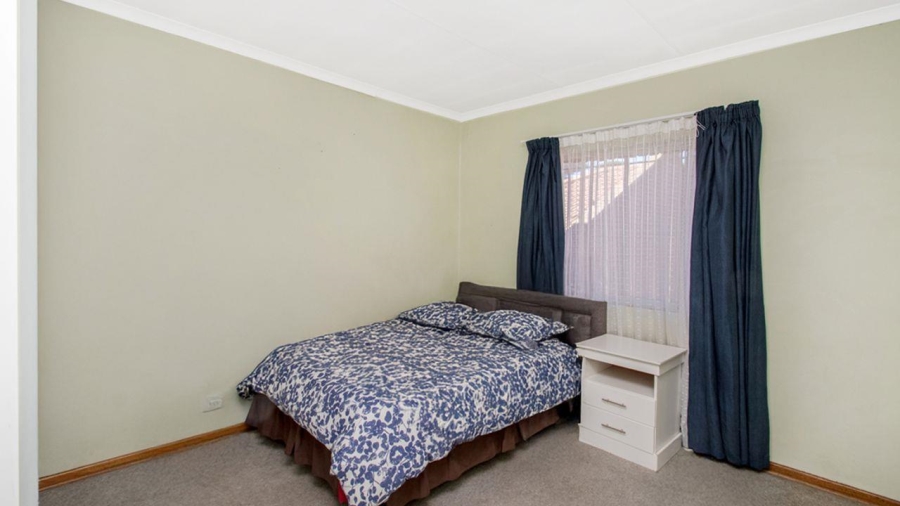 3 Bedroom Property for Sale in Atholl Gardens Gauteng