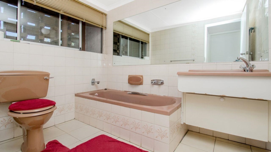 3 Bedroom Property for Sale in Atholl Gardens Gauteng