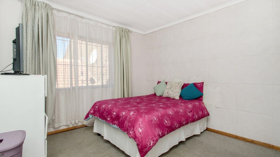 3 Bedroom Property for Sale in Atholl Gardens Gauteng