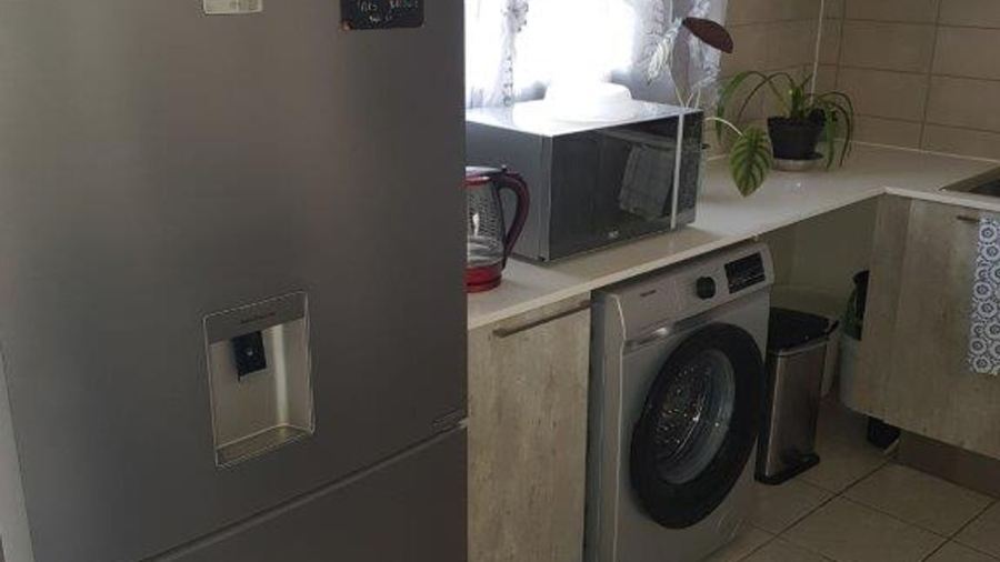 3 Bedroom Property for Sale in Monavoni Gauteng