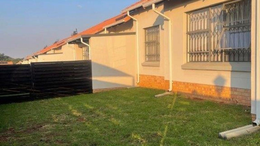 3 Bedroom Property for Sale in Monavoni Gauteng
